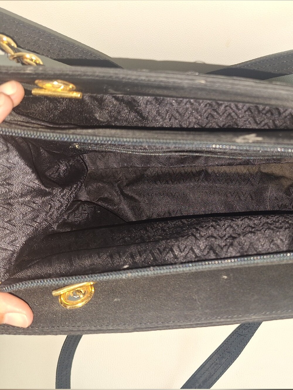 Valentino Garavani Black Nylon Quilted Shoulder Bag EUC - Picture 6 of 6